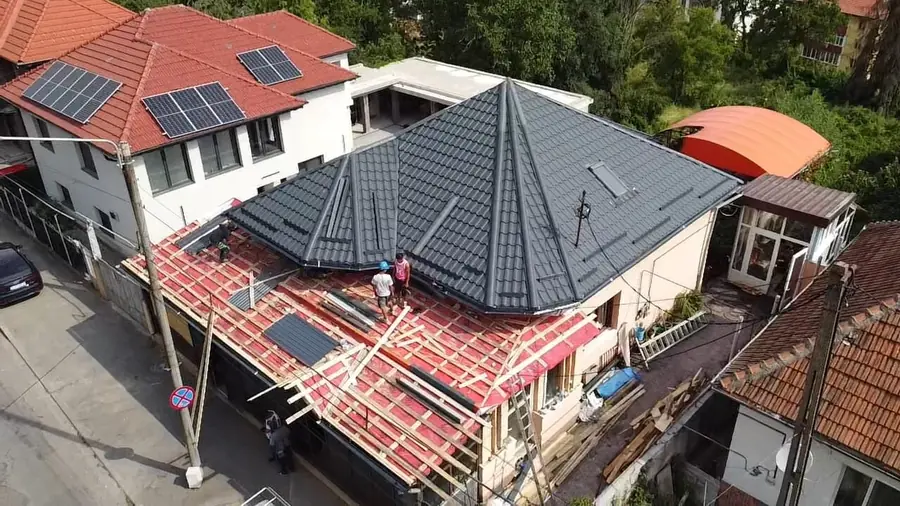 Șarpantă și astereală refăcute — lucrare Montaj Acoperis Top