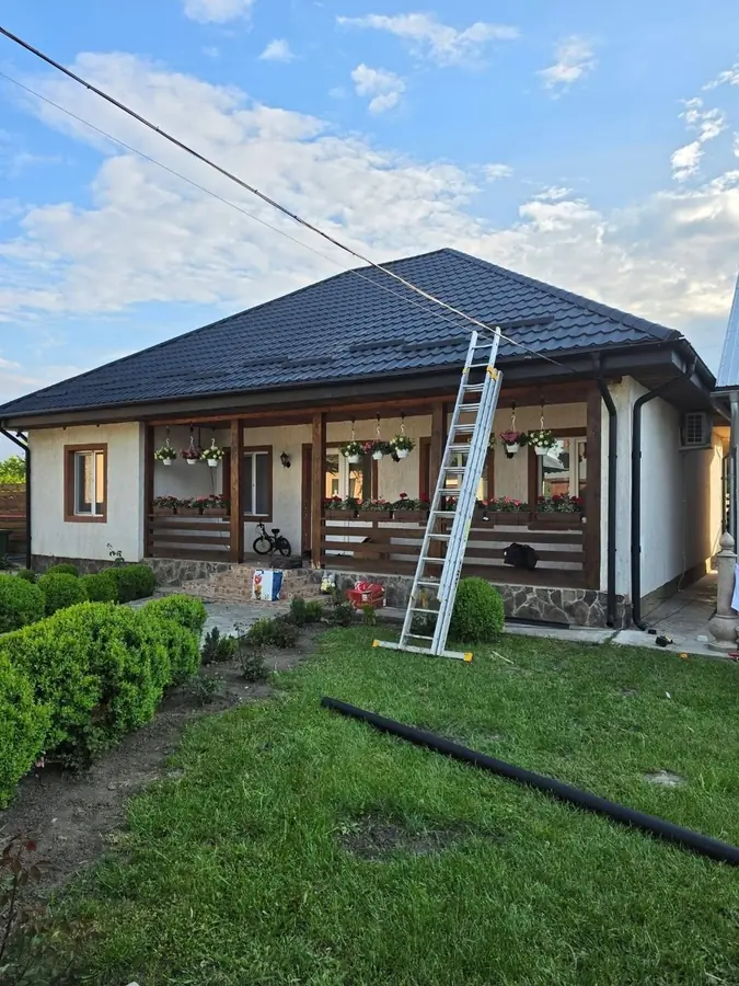 Acoperiș în patru ape, refăcut complet — lucrare Montaj Acoperis Top